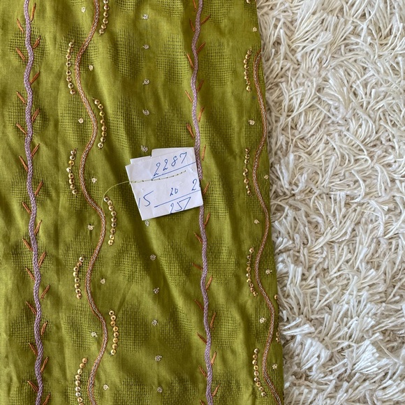 Green salwar suit - Picture 2 of 5